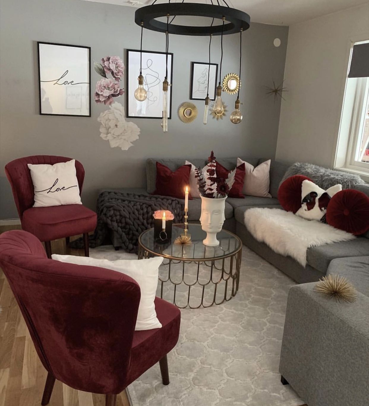 Maroon Living Room Decor Ideas